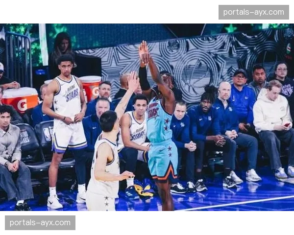 76人三巨头同时缺阵困境 埃奇库姆爆发成意外收获